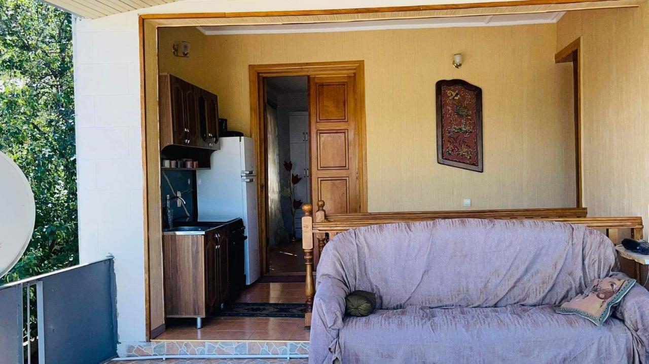 Belas House With Terrace Kutaiszi Szoba fotó